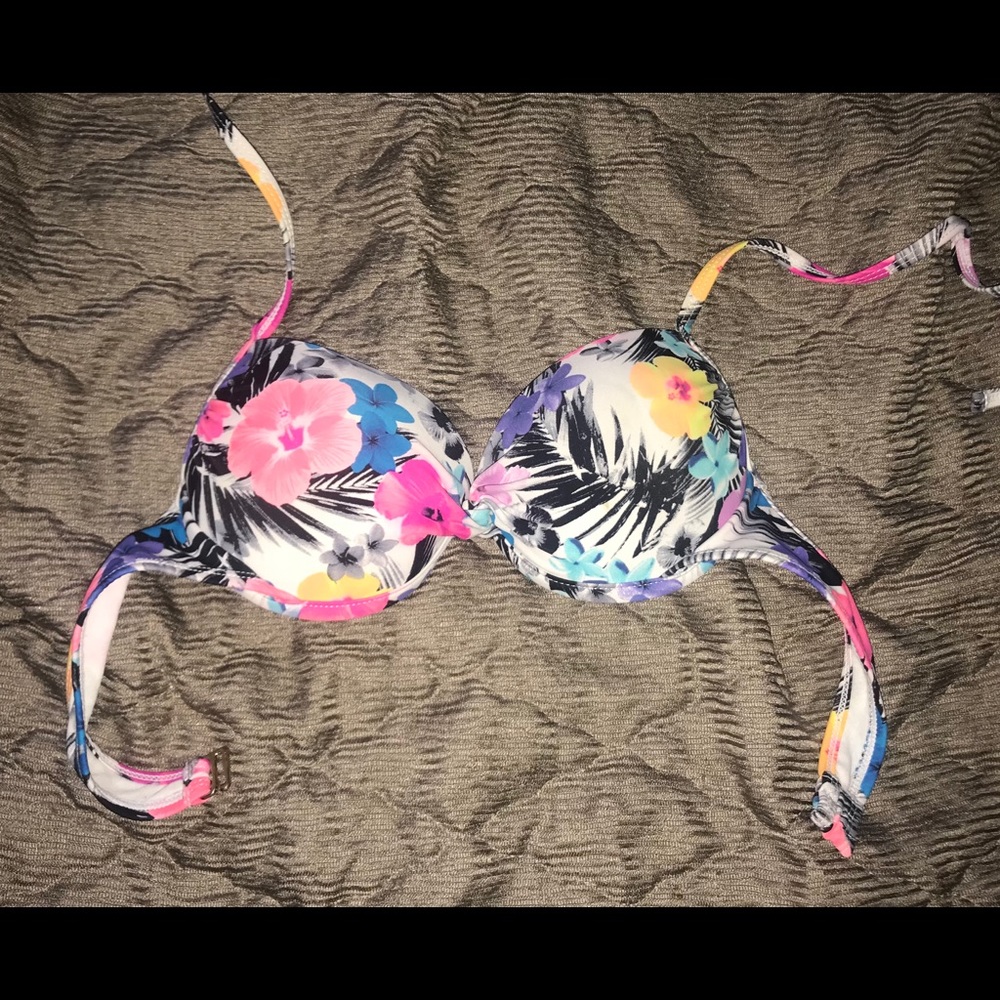 Bikini top